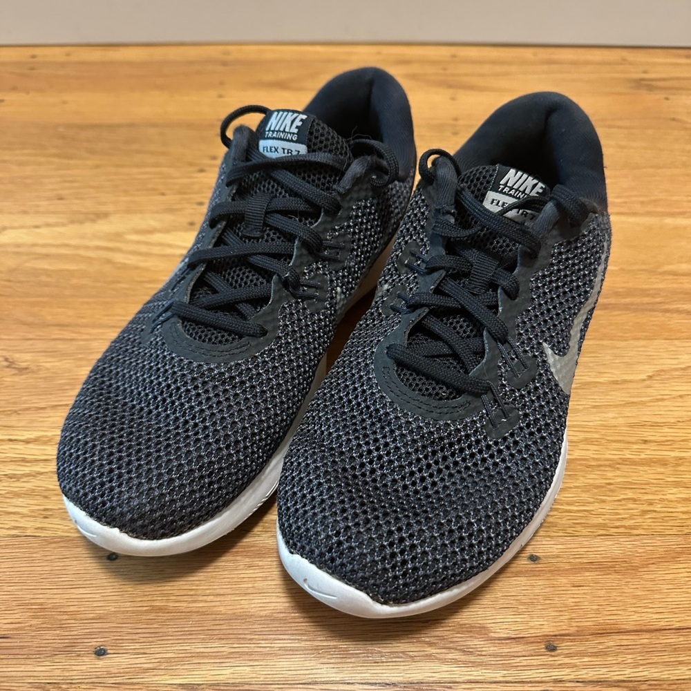 Nike Black and White Flex TR 7 Mesh Sneakers - Picture 2 of 5